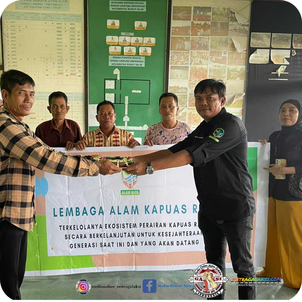 Lembaga Alam Kapuas Raya Berikan Peningkatan Kapasitas Pengelola Danau Ubar dan Danau Liut Kapuas Hulu.